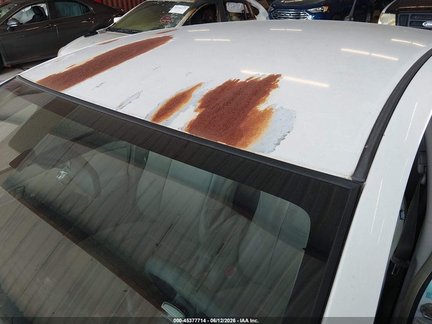 2010 Honda Insight VIN JHMZE2H70AS016645 IAAI salvage auction — VANDALISM, Clear (Tennessee), sold $300 on 2026-07-06 (photo 6)