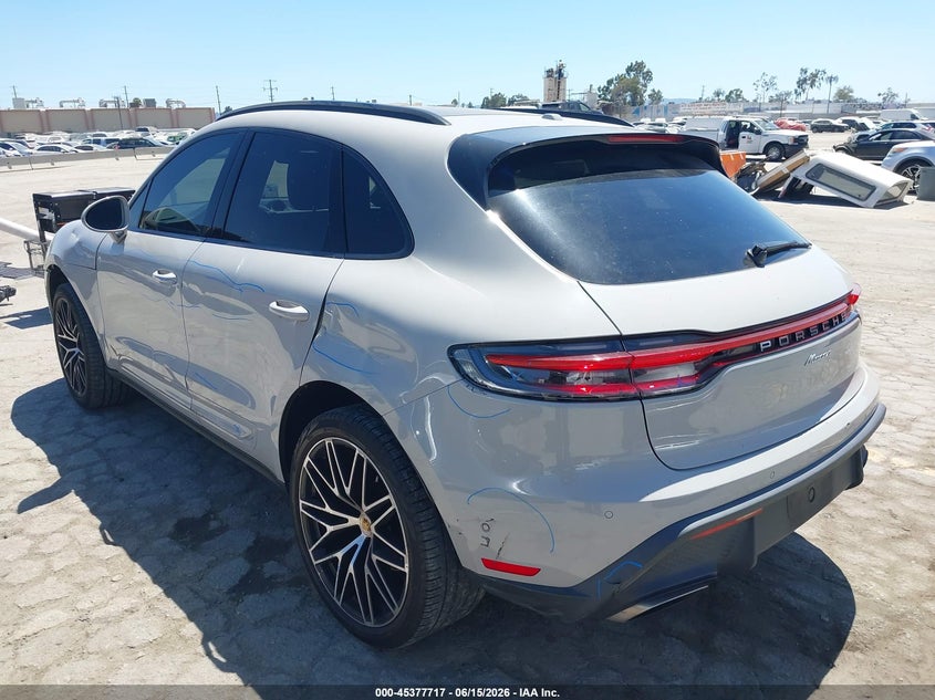 2023 Porsche Macan VIN WP1AA2A51PLB20209 IAAI salvage auction — LEFT SIDE, Salvage Title, sold $19,700 on 2026-07-29 (photo 3)