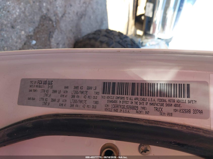 2018 Ram 1500 VIN 1C6RR7KG6JS266829 IAAI salvage auction — LEFT FRONT, Salvage Title, sold $2,900 on 2026-08-13 (photo 9)