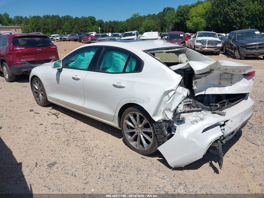 2020 Volvo S60 VIN 7JR102FKXLG035845 IAAI salvage auction — REAR END, Salvage Title, sold $2,500 on 2026-07-27 (photo 3)