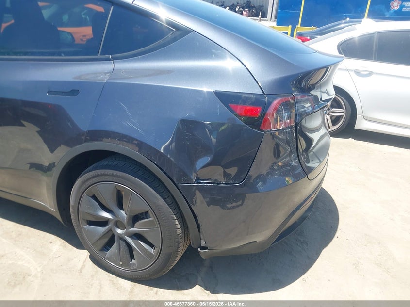 2024 Tesla Model y VIN 7SAYGDEE7RF182288 IAAI salvage auction — LEFT REAR, Clear (California), sold $28,100 on 2026-07-08 (photo 6)