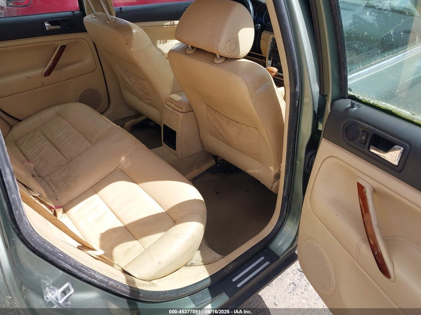 2002 Volkswagen Passat VIN WVWRH63B72P135826 IAAI salvage auction — NORMAL WEAR, Affidavit In Lieu Of Title (Washington), sold $250 on 2026-07-08 (photo 8)