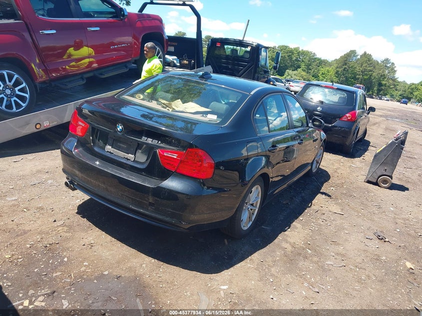 2010 BMW 3 series VIN WBAPK5C50AA650615 IAAI salvage auction — NORMAL WEAR, Clear (New York), sold $550 on 2026-07-14 (photo 4)