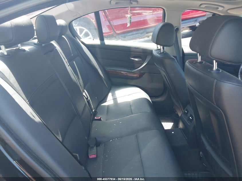 2010 BMW 3 series VIN WBAPK5C50AA650615 IAAI salvage auction — NORMAL WEAR, Clear (New York), sold $550 on 2026-07-14 (photo 8)