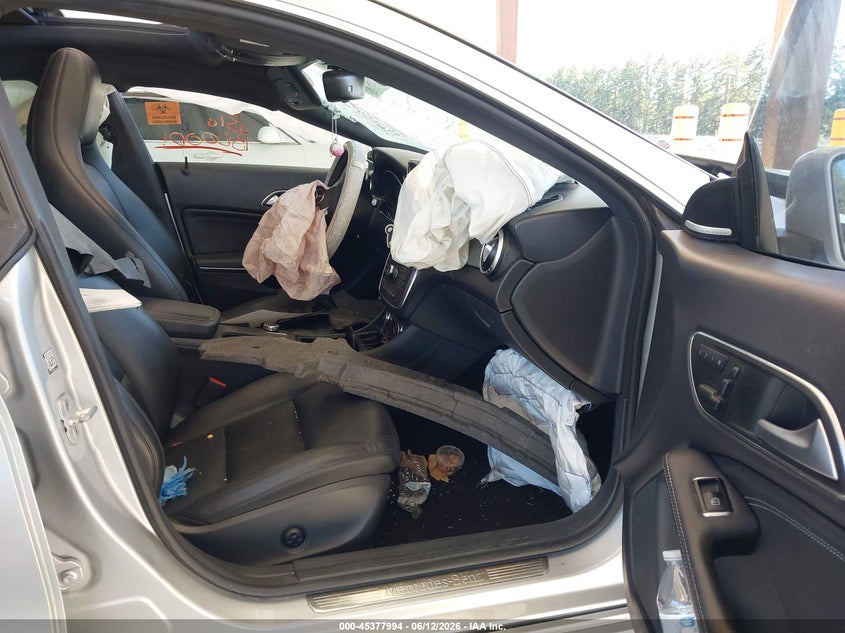 2014 Mercedes-benz Cla-klasse VIN WDDSJ4EB7EN056735 IAAI salvage auction — BIO HAZARD, Salvage Title, sold $725 on 2026-07-15 (photo 5)