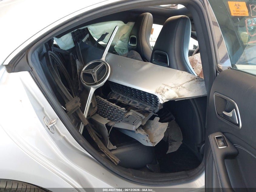 2014 Mercedes-benz Cla-klasse VIN WDDSJ4EB7EN056735 IAAI salvage auction — BIO HAZARD, Salvage Title, sold $725 on 2026-07-15 (photo 8)