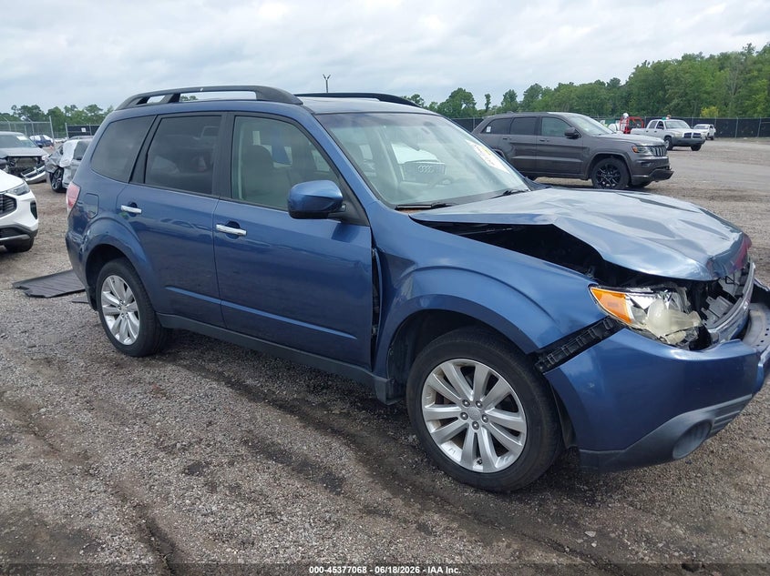 2013 Subaru Forester VIN JF2SHADCXDH435600 IAAI salvage auction — Front End, Salvage, sold $450 on 2026-09-23 (photo 1)