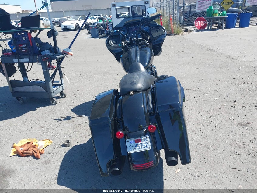 2021 Harley-davidson Road glide VIN 1HD1KTP25MB675004 IAAI salvage auction — LEFT FRONT, Salvage Title, sold $8,300 on 2026-07-15 (photo 6)