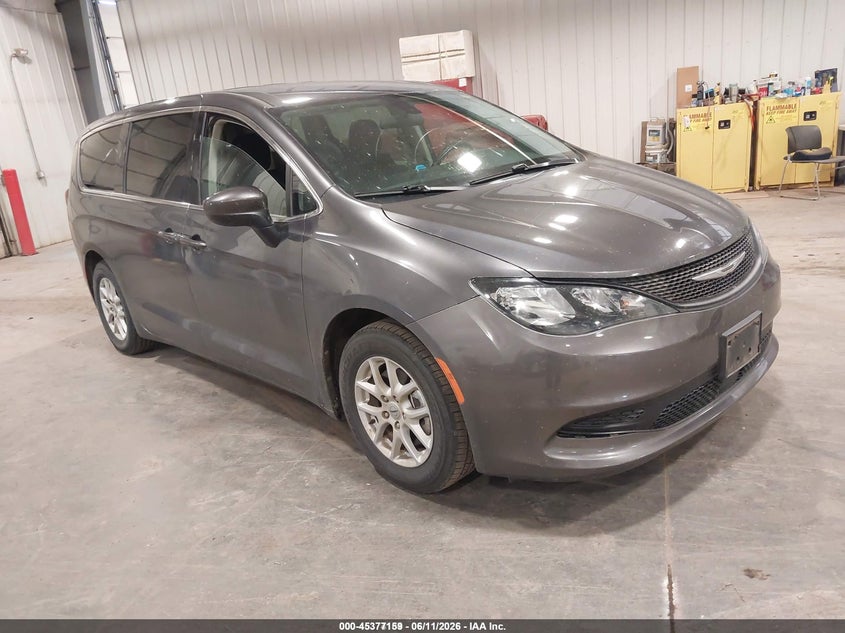 2022 Chrysler Voyager VIN 2C4RC1CG7NR127760 — IAAI salvage auction photo