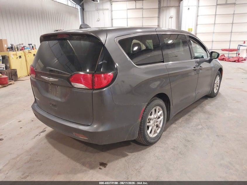 2022 Chrysler Voyager VIN 2C4RC1CG7NR127760 IAAI salvage auction — NORMAL WEAR, Sf97 (South Dakota), sold $14,650 on 2026-08-06 (photo 4)