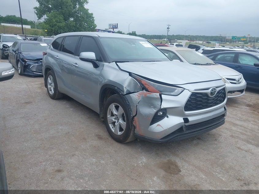 2024 Toyota Highlander VIN 5TDKDRAHXRS540911 IAAI salvage auction — FRONT END, Salvage (Oklahoma), sold $15,825 on 2026-07-24 (photo 1)