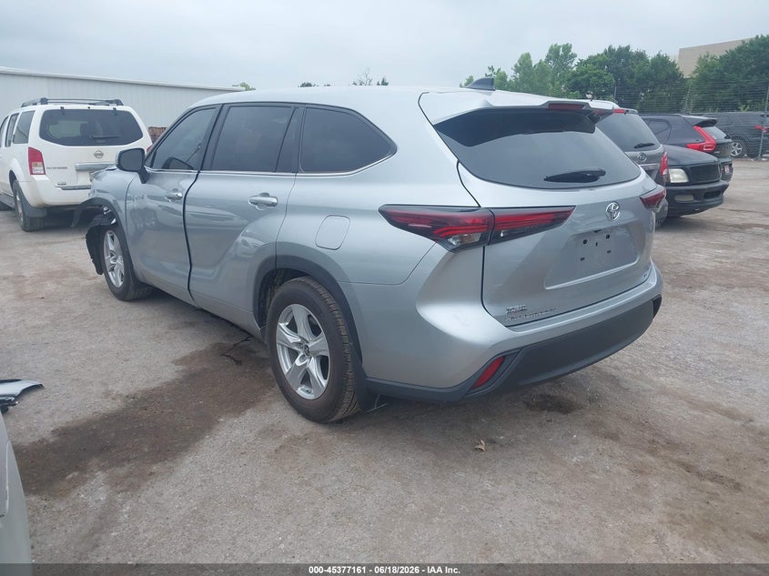2024 Toyota Highlander VIN 5TDKDRAHXRS540911 IAAI salvage auction — FRONT END, Salvage (Oklahoma), sold $15,825 on 2026-07-24 (photo 3)
