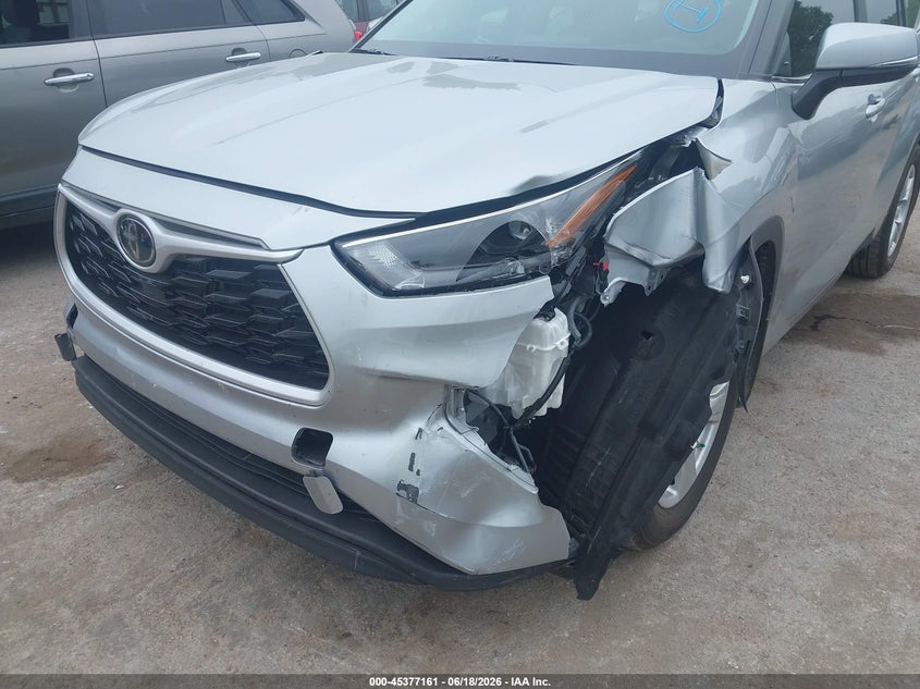 2024 Toyota Highlander VIN 5TDKDRAHXRS540911 IAAI salvage auction — FRONT END, Salvage (Oklahoma), sold $15,825 on 2026-07-24 (photo 6)