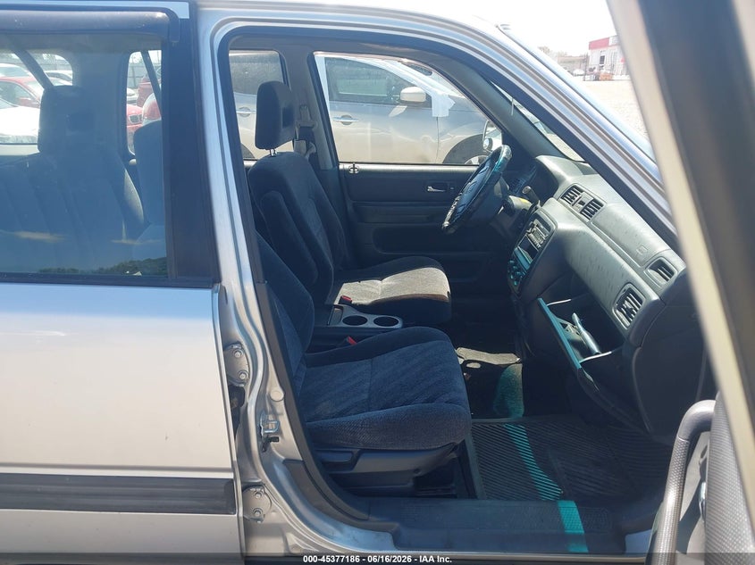 1999 Honda Cr-v VIN JHLRD1868XC061490 IAAI salvage auction — NORMAL WEAR, Clear (Arkansas), sold $500 on 2026-07-08 (photo 5)