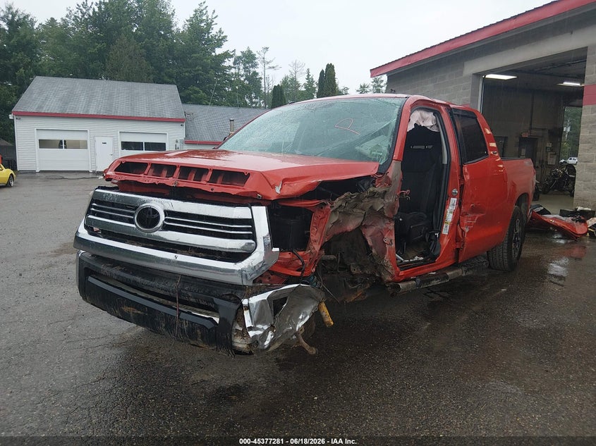 2017 Toyota Tundra VIN 5TFUY5F16HX660313 IAAI salvage auction — SIDE, Salvage Title, sold $3,200 on 2026-07-31 (photo 6)