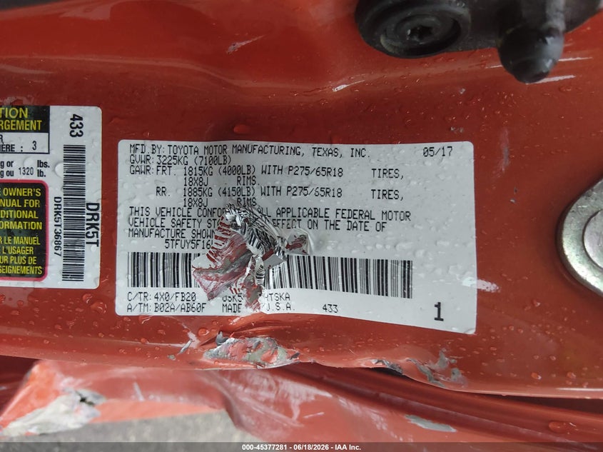 2017 Toyota Tundra VIN 5TFUY5F16HX660313 IAAI salvage auction — SIDE, Salvage Title, sold $3,200 on 2026-07-31 (photo 9)