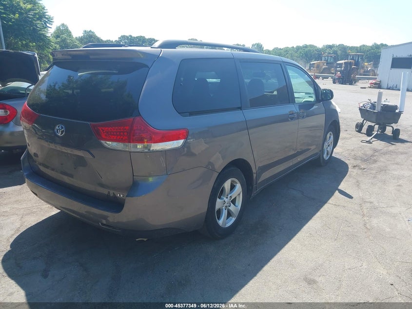 2012 Toyota Sienna VIN 5TDKK3DC9CS188978 IAAI salvage auction — NORMAL WEAR, Clear (North Carolina), sold $2,150 on 2026-07-16 (photo 4)