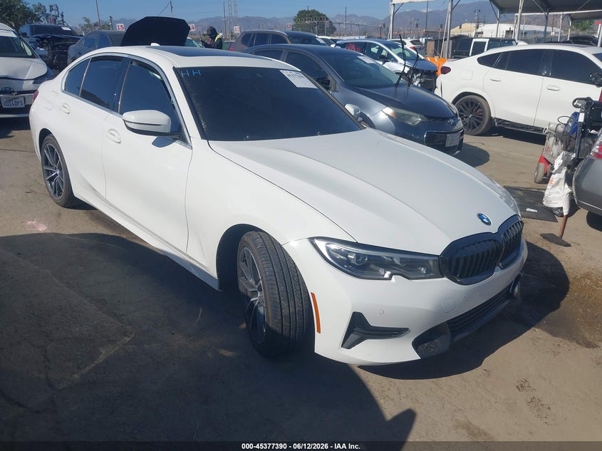 2020 BMW 3 series VIN 3MW5R1J05L8B32405 — IAAI salvage auction photo
