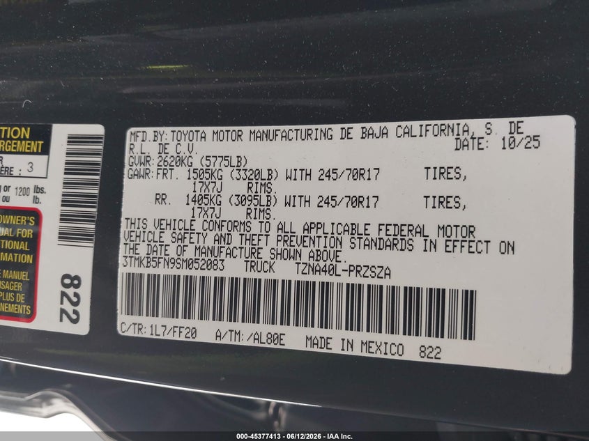 2025 Toyota Tacoma VIN 3TMKB5FN9SM052083 IAAI salvage auction — SIDE, Wait Title, sold $17,200 on 2026-08-01 (photo 9)