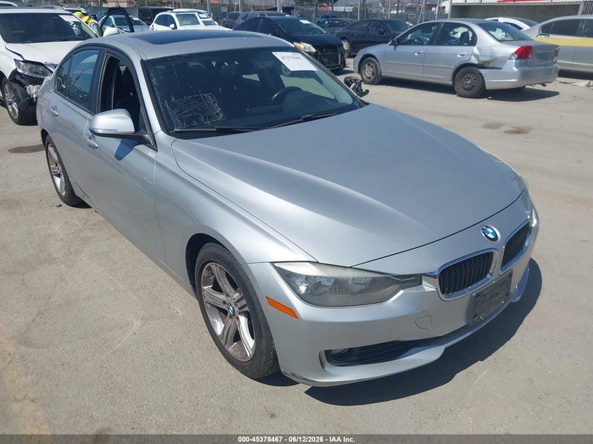 2013 BMW 3er VIN WBA3B5C53DF591419 IAAI salvage auction — LEFT SIDE, Salvage (California), sold $1,700 on 2026-07-08 (photo 1)