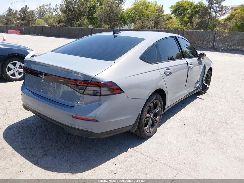 2025 Honda Accord VIN 1HGCY1F43SA021980 IAAI salvage auction — RIGHT SIDE, Salvage (California), sold $8,100 on 2026-07-29 (photo 4)