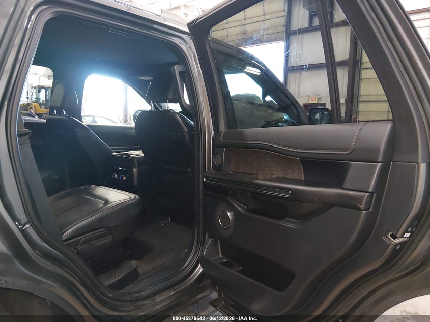 2021 Ford Expedition VIN 1FMJU2AT8MEA56477 IAAI salvage auction — FRONT END, Salvage Title, sold $25 on 2026-07-24 (photo 8)