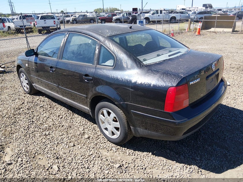 2000 Volkswagen Passat VIN WVWMA23B1YP362252 IAAI salvage auction — FRONT END, Clear - Public Restricted (Oregon), sold $25 on 2026-07-29 (photo 3)