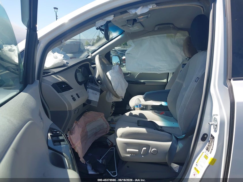 2014 Toyota Sienna VIN 5TDKK3DC7ES446515 IAAI salvage auction — FRONT END, Salvage Certificate (California), sold $2,250 on 2026-07-24 (photo 5)