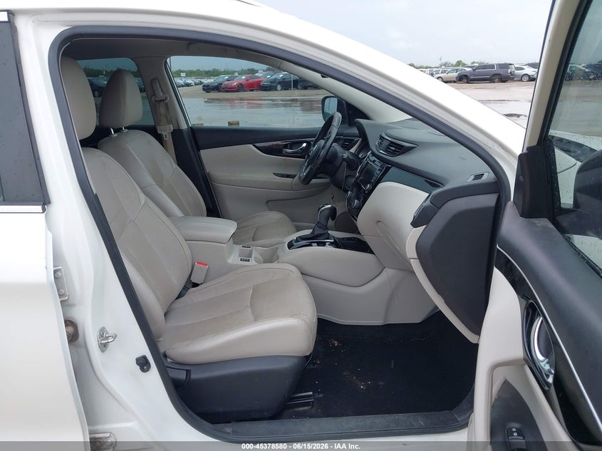 2019 Nissan Rogue VIN JN1BJ1CP9KW241529 IAAI salvage auction — HAIL, Original (Texas), sold $4,450 on 2026-07-29 (photo 5)