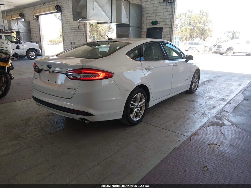 2018 Ford Fusion VIN 3FA6P0UUXJR278916 IAAI salvage auction — NORMAL WEAR, Sf97 (California), sold $12,100 on 2026-07-30 (photo 4)