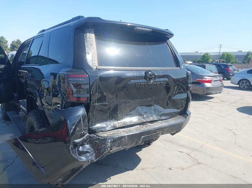 2024 Toyota 4runner VIN JTENU5JR7R6286018 IAAI salvage auction — FRONT & REAR, Salvage (California), sold $9,300 on 2026-07-29 (photo 6)