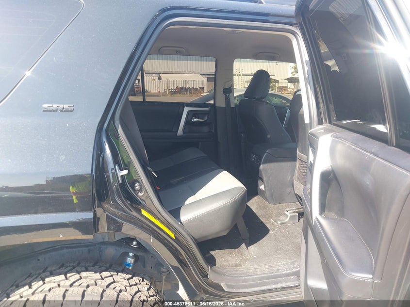 2024 Toyota 4runner VIN JTENU5JR7R6286018 IAAI salvage auction — FRONT & REAR, Salvage (California), sold $9,300 on 2026-07-29 (photo 8)