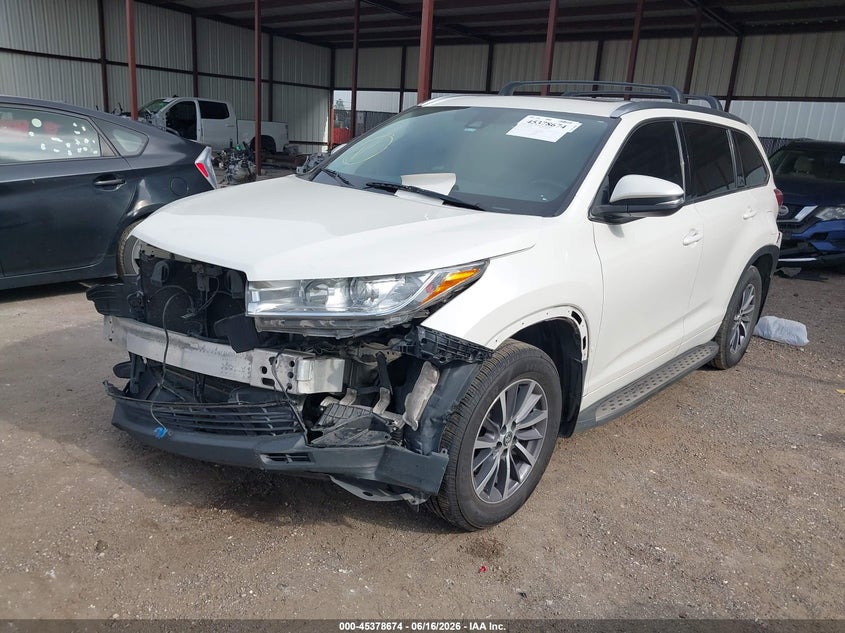 2017 Toyota Highlander VIN 5TDKZRFH7HS510774 IAAI salvage auction — FRONT END, Salvage (Texas), sold $5,050 on 2026-07-21 (photo 2)