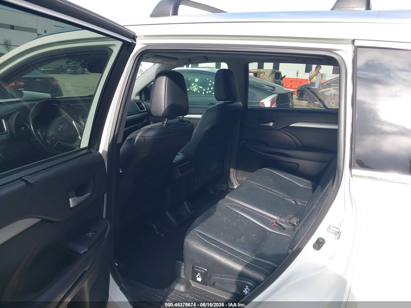 2017 Toyota Highlander VIN 5TDKZRFH7HS510774 IAAI salvage auction — FRONT END, Salvage (Texas), sold $5,050 on 2026-07-21 (photo 8)