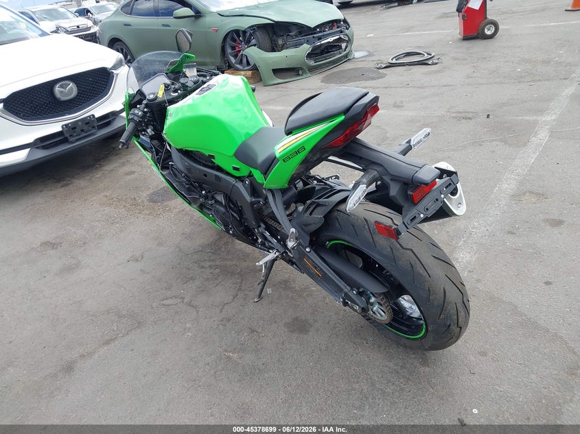 2025 Kawasaki Zx VIN JKBZXJK12SA009171 IAAI salvage auction — LEFT SIDE, Salvage Title, sold $3,050 on 2026-07-21 (photo 3)