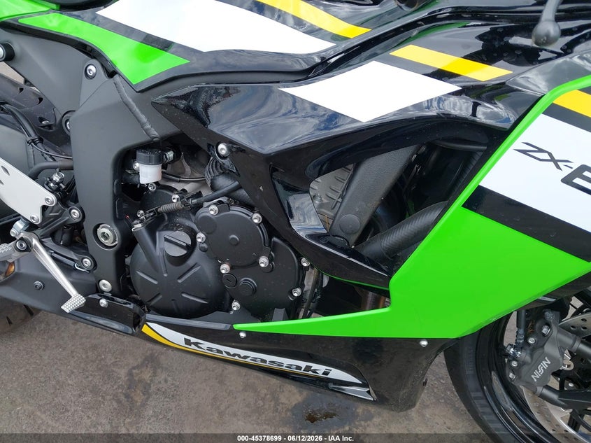2025 Kawasaki Zx VIN JKBZXJK12SA009171 IAAI salvage auction — LEFT SIDE, Salvage Title, sold $3,050 on 2026-07-21 (photo 8)