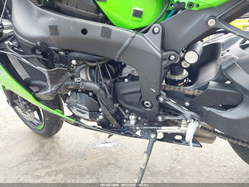 2025 Kawasaki Zx VIN JKBZXJK12SA009171 IAAI salvage auction — LEFT SIDE, Salvage Title, sold $3,050 on 2026-07-21 (photo 9)