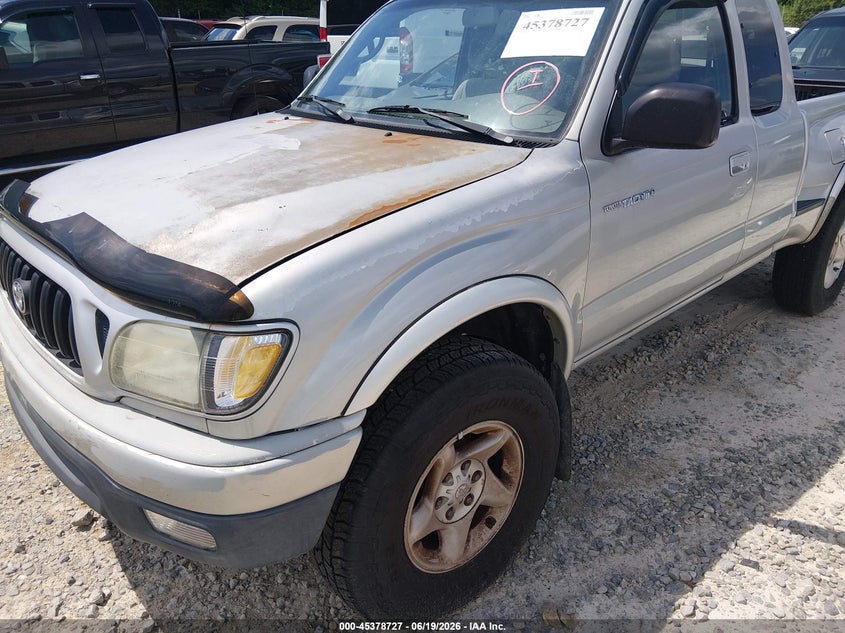 2001 Toyota Tacoma VIN 5TEWM72N71Z819489 IAAI salvage auction — NORMAL WEAR, Clear (Tennessee), sold $5,750 on 2026-07-06 (photo 2)