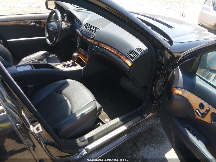 2009 Mercedes-benz E-class VIN WDBUF56XX9B413352 IAAI salvage auction — NORMAL WEAR, Clear - Dealer Only (California), sold $375 on 2026-07-08 (photo 5)