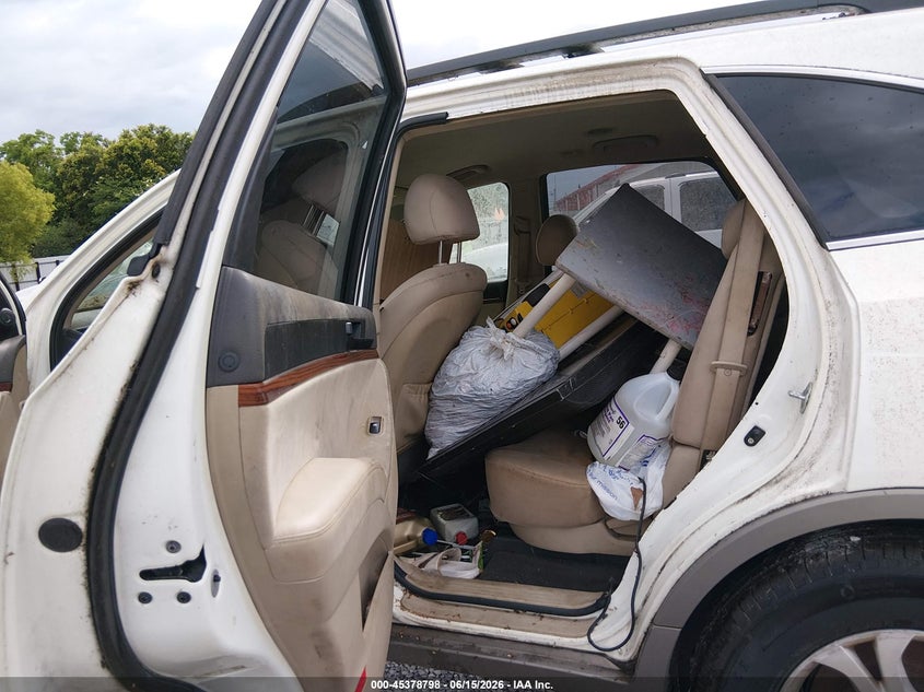 2010 Hyundai Veracruz VIN KM8NUDCC7AU128488 IAAI salvage auction — BIO HAZARD, Clear (Alabama), sold $300 on 2026-07-23 (photo 8)