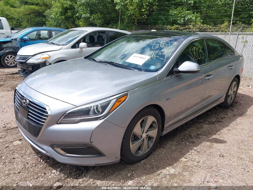 2016 Hyundai Sonata VIN KMHE34L12GA023224 IAAI salvage auction — UNKNOWN, Clear (Wisconsin), sold $475 on 2026-07-22 (photo 2)