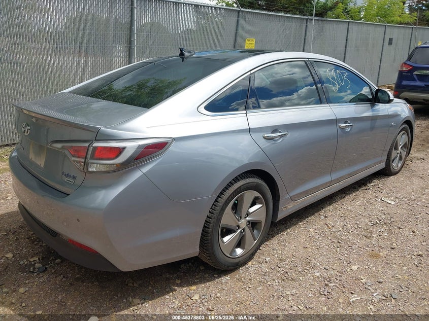 2016 Hyundai Sonata VIN KMHE34L12GA023224 IAAI salvage auction — UNKNOWN, Clear (Wisconsin), sold $475 on 2026-07-22 (photo 4)