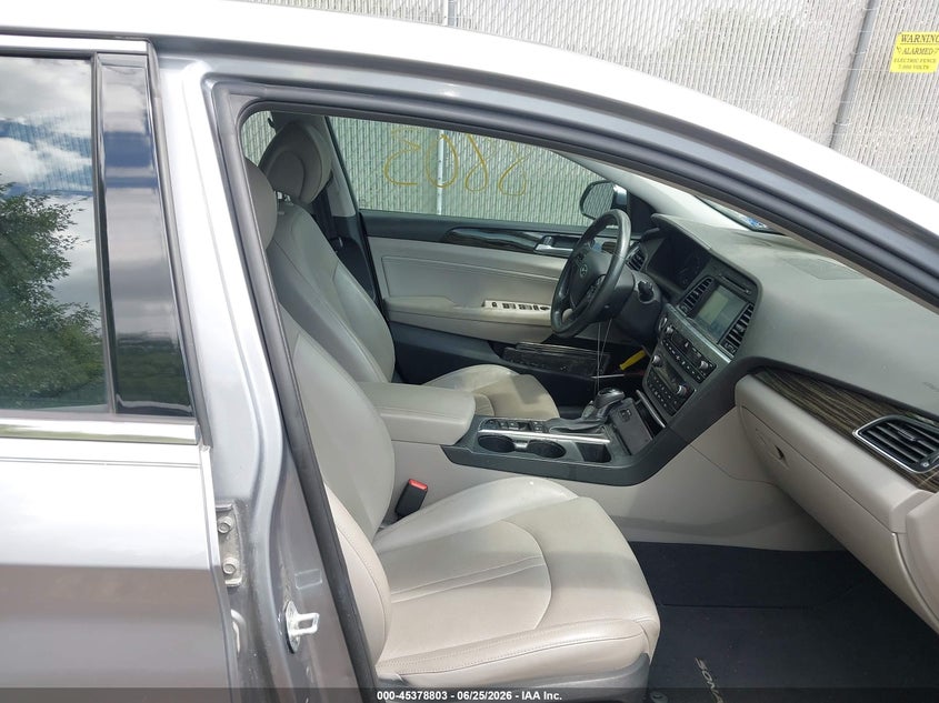 2016 Hyundai Sonata VIN KMHE34L12GA023224 IAAI salvage auction — UNKNOWN, Clear (Wisconsin), sold $475 on 2026-07-22 (photo 5)