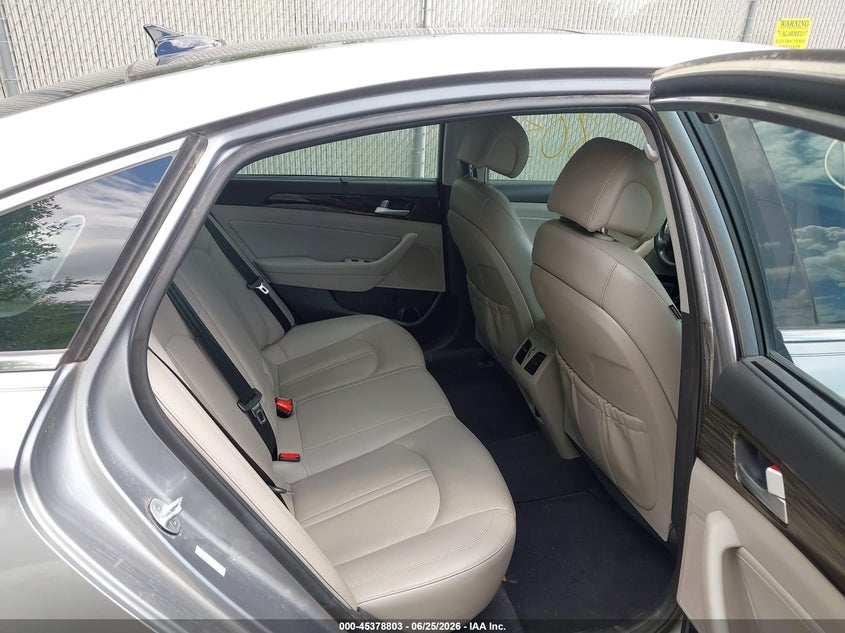2016 Hyundai Sonata VIN KMHE34L12GA023224 IAAI salvage auction — UNKNOWN, Clear (Wisconsin), sold $475 on 2026-07-22 (photo 8)