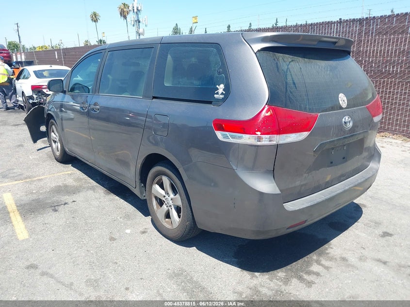 2013 Toyota Sienna VIN 5TDZK3DC6DS358052 IAAI salvage auction — FRONT END, Salvage (California), sold $1,150 on 2026-07-13 (photo 3)
