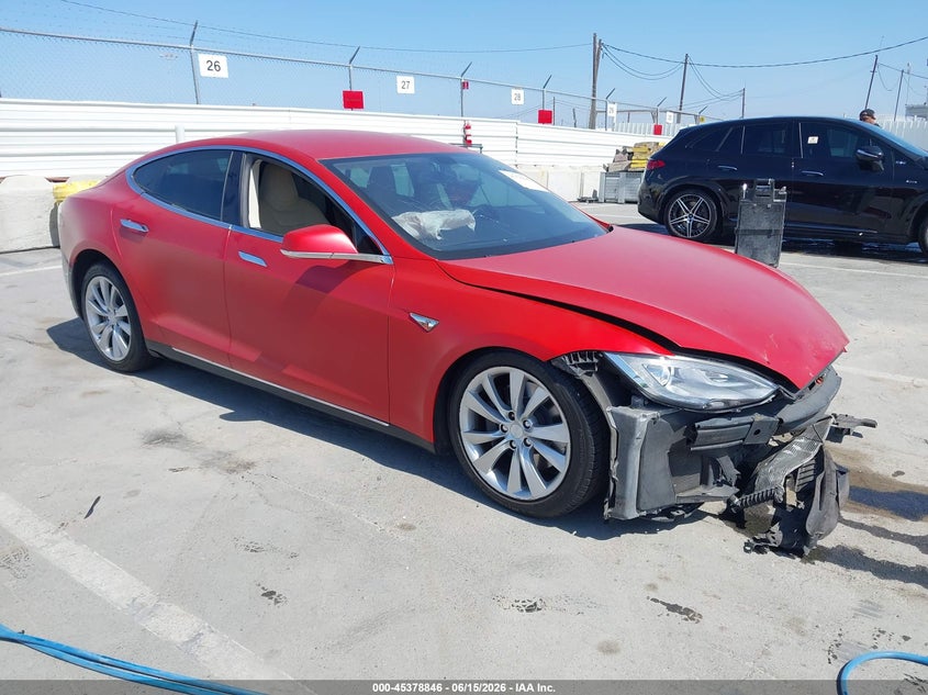 2013 Tesla Model s VIN 5YJSA1CN5DFP27368 IAAI salvage auction — FRONT & REAR, Salvage (California), sold $850 on 2026-07-08 (photo 1)