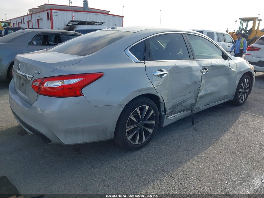 2017 Nissan Altima VIN 1N4AL3AP7HC198939 IAAI salvage auction — RIGHT SIDE, Salvage (California), sold $1,050 on 2026-07-09 (photo 4)