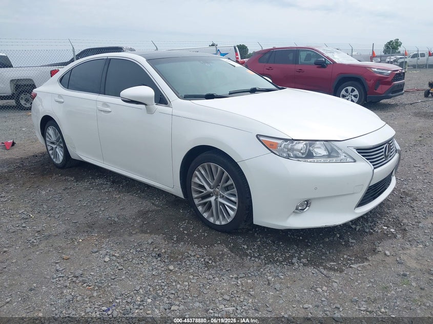 2014 Lexus ES VIN JTHBK1GG7E2116513 IAAI salvage auction — REAR END, Salvage Title, sold $3,700 on 2026-08-02 (photo 1)