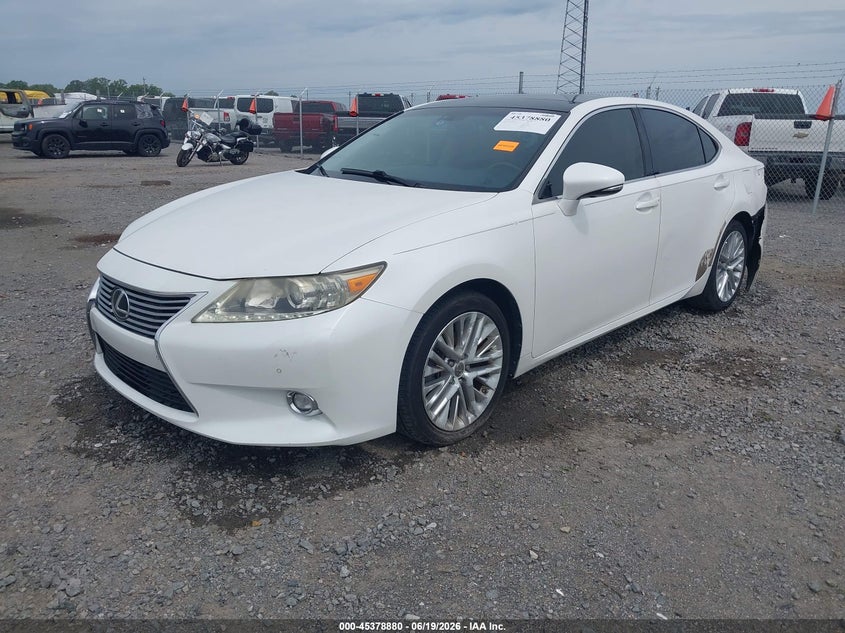 2014 Lexus ES VIN JTHBK1GG7E2116513 IAAI salvage auction — REAR END, Salvage Title, sold $3,700 on 2026-08-02 (photo 2)