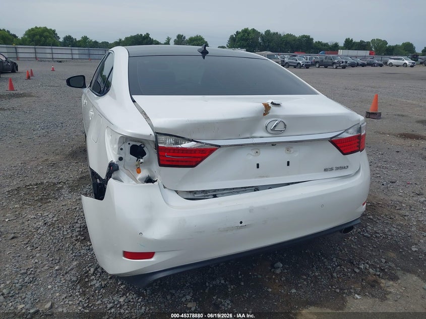 2014 Lexus ES VIN JTHBK1GG7E2116513 IAAI salvage auction — REAR END, Salvage Title, sold $3,700 on 2026-08-02 (photo 6)